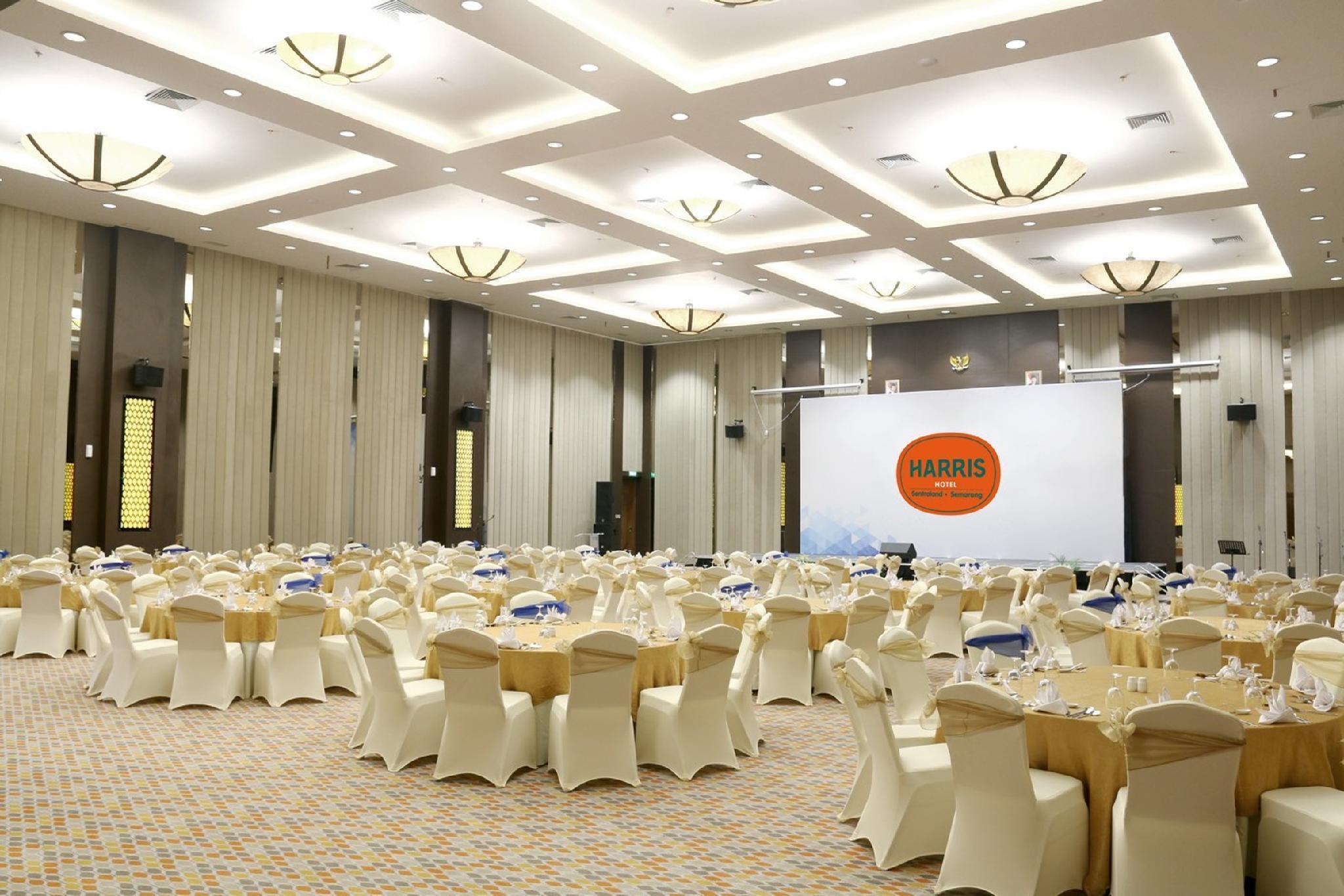 Harris Hotel Sentraland Semarang Exterior foto