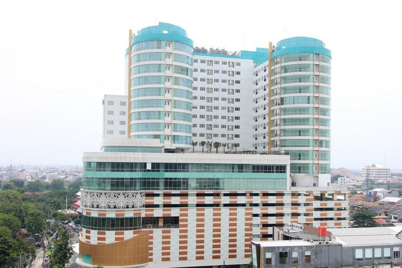 Harris Hotel Sentraland Semarang Exterior foto
